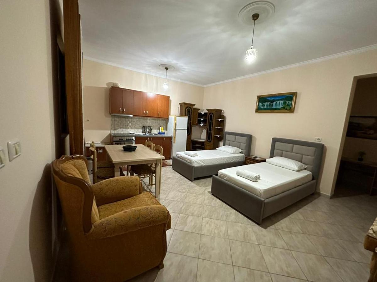 Mandi'S Apartment Εξαμίλιο Εξωτερικό φωτογραφία