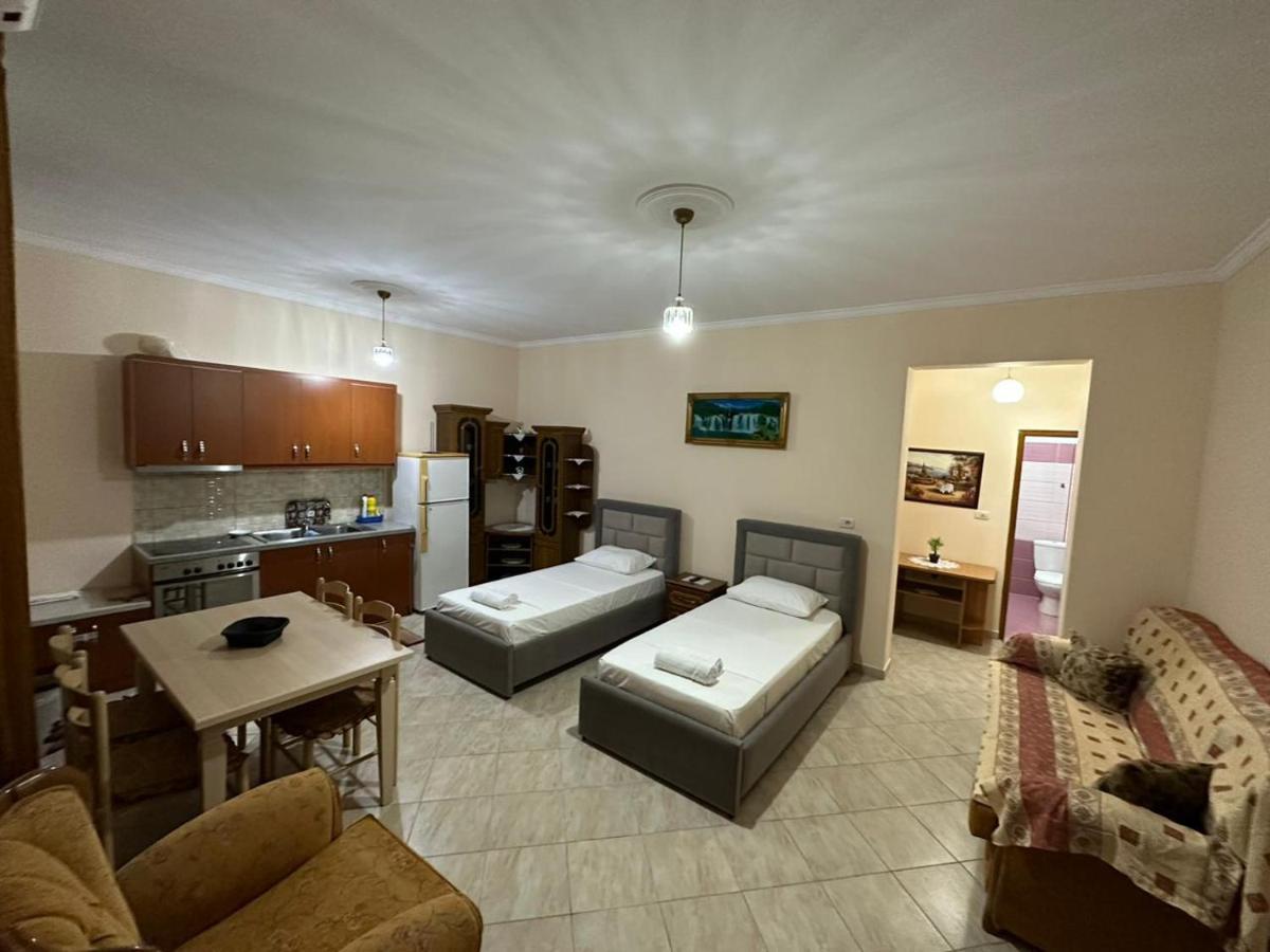 Mandi'S Apartment Εξαμίλιο Εξωτερικό φωτογραφία